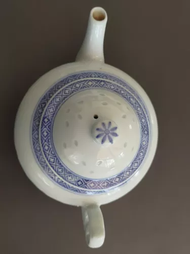 Vintage Chinese Rice Grain Blue White Porcelain Blue Tea Pot