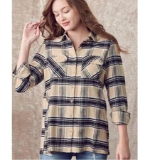 Doe & Rae Womans Button Down Flannel Black and Tan Med 100% Cotton Chest Pockets