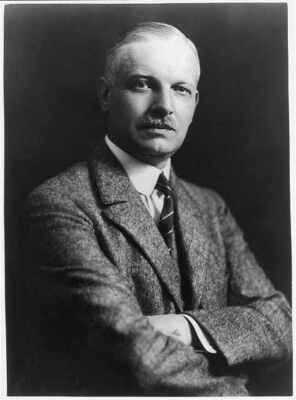 Wilhelm Cuno, 1876-1933, half-length portrait c1900 OLD LARGE PHOTO