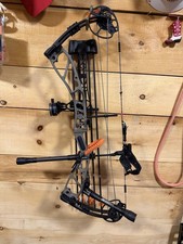 Elite Basin tan/black Compound bow