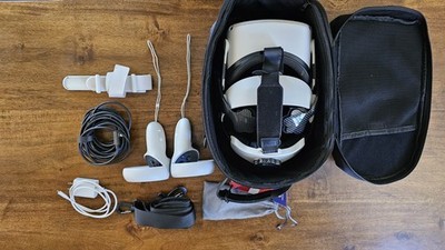Oculus Quest 2VR Headset Bundle w/ Controllers, Case, Strap USB-C, And More