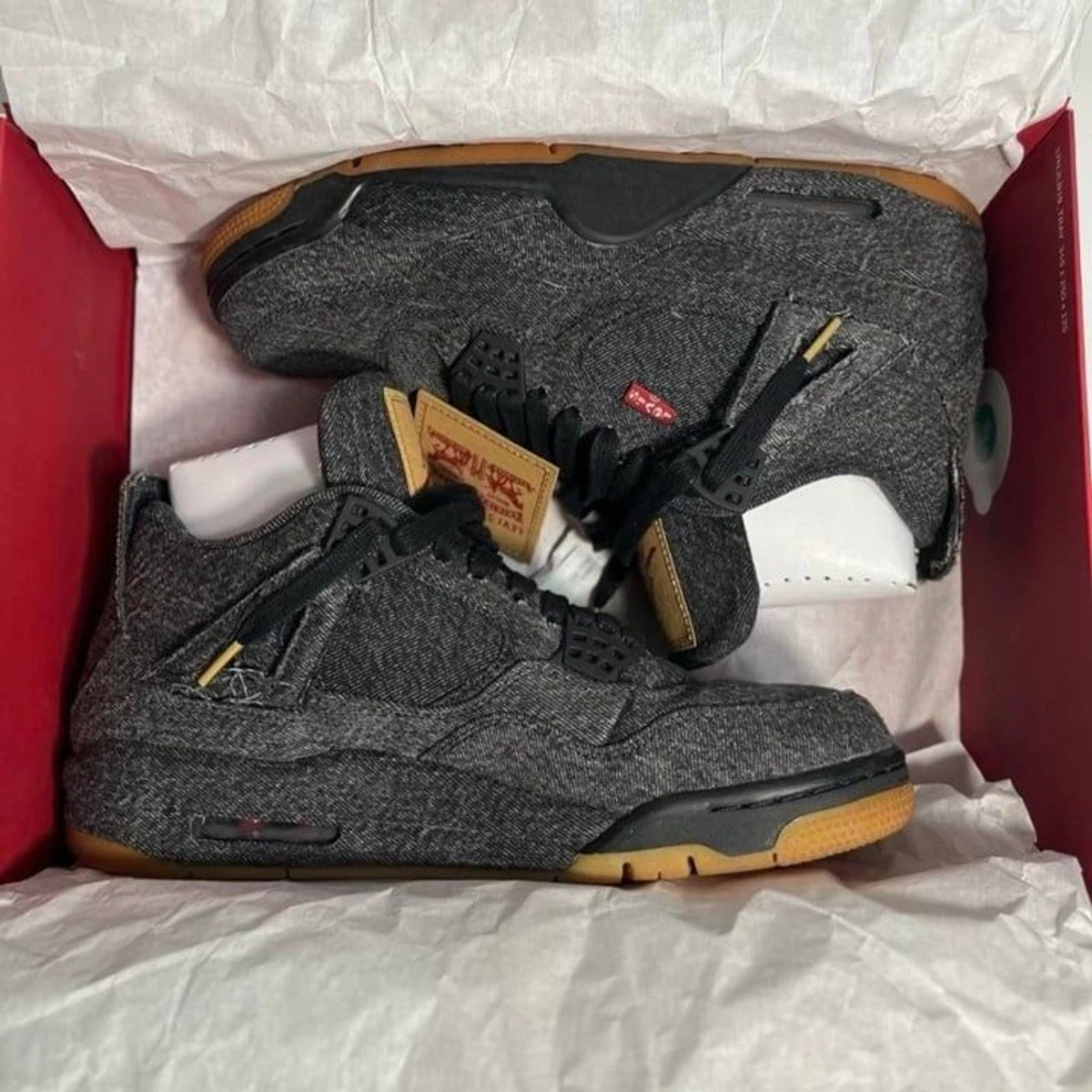 Preços baixos em Levi's x Air Jordan 4 Retro Denim | eBay