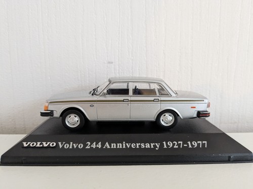 Atlas Editions 1/43 Volvo 244 240 Anniversary - Picture 2 of 4