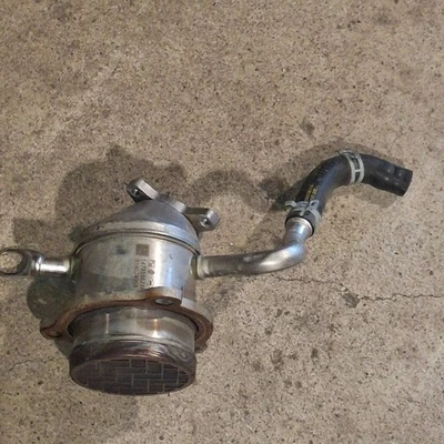 Radiateur d'échappement Dacia Duster 2015 diesel AGR 147359823R UMI13080 - Photo 1/3