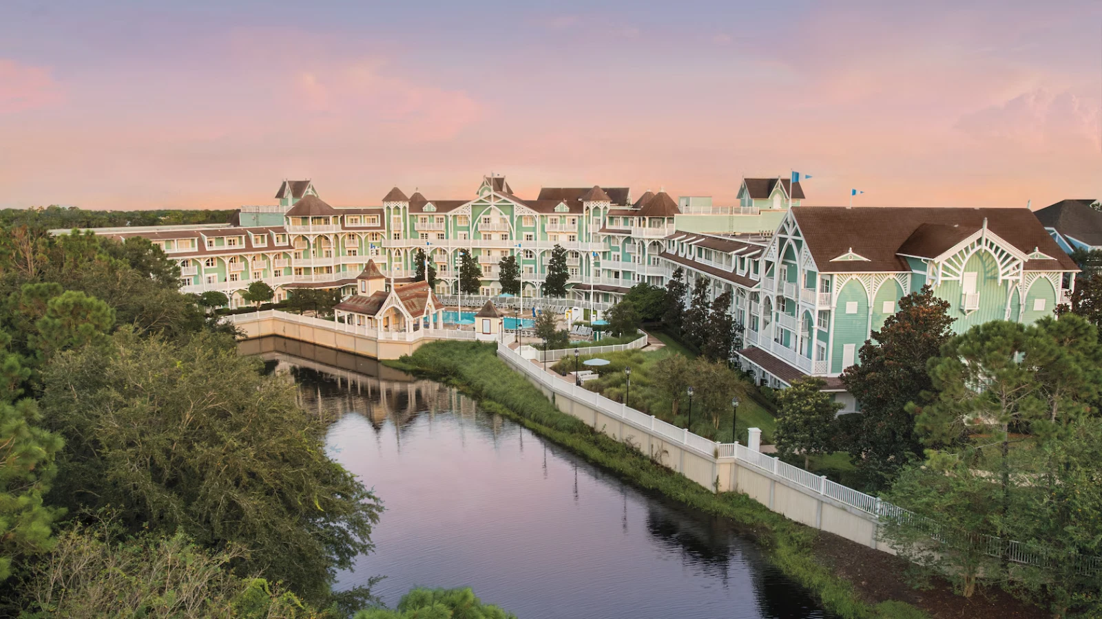 DVC points make luxury Disney lodging affordable Disneyland & Walt DisneyWorld
