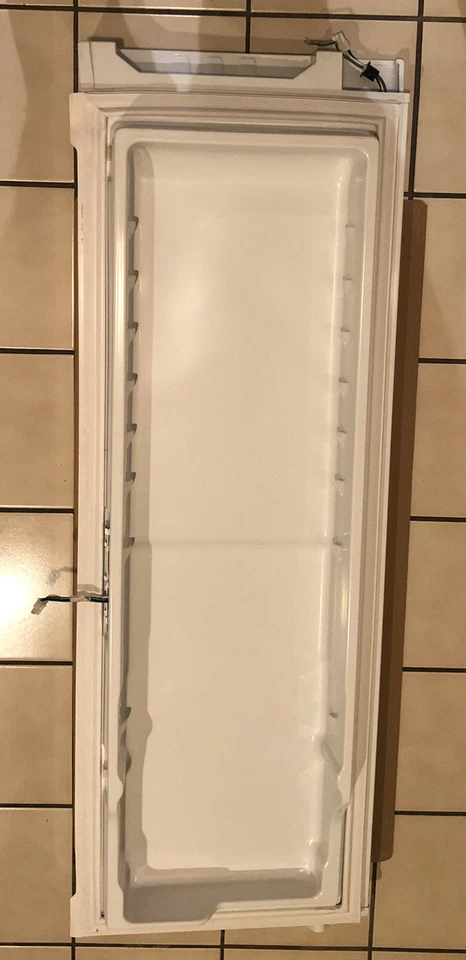 13107886WQ 13107886W OEM KitchenAid Frigorífico Puerta Lateral Izquierda con Junta Foto 2 de 4