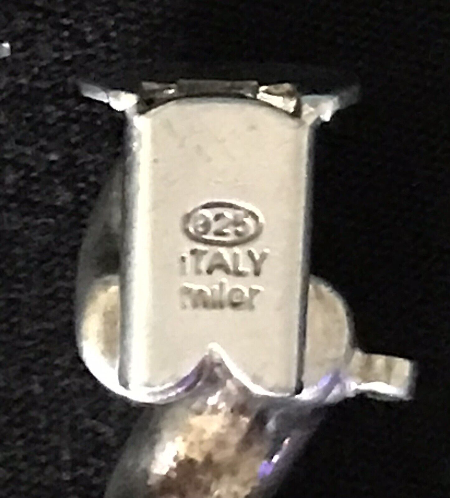 Picture 9 of 10