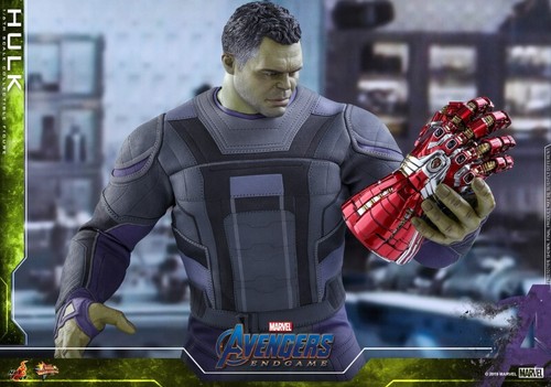HotToys MMS558 1/6 heroes Endgame Hulk Bruce Banner Figure W/Nano Gauntlet Se - Picture 7 of 12