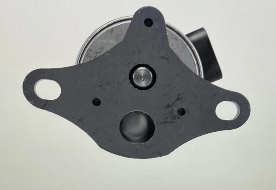 EGR Valve Exhaust Gas Reciculation Aired 4F1569 - Image 4 of 4