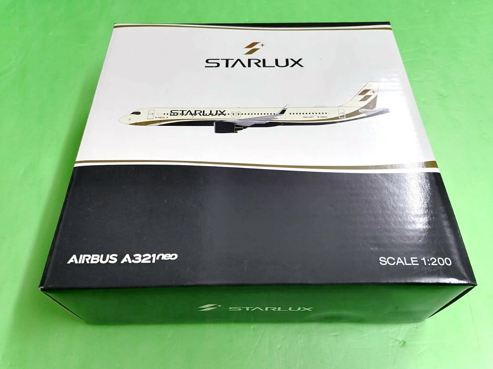STARLUX スターラックス A321neo 1/500 Herpa製