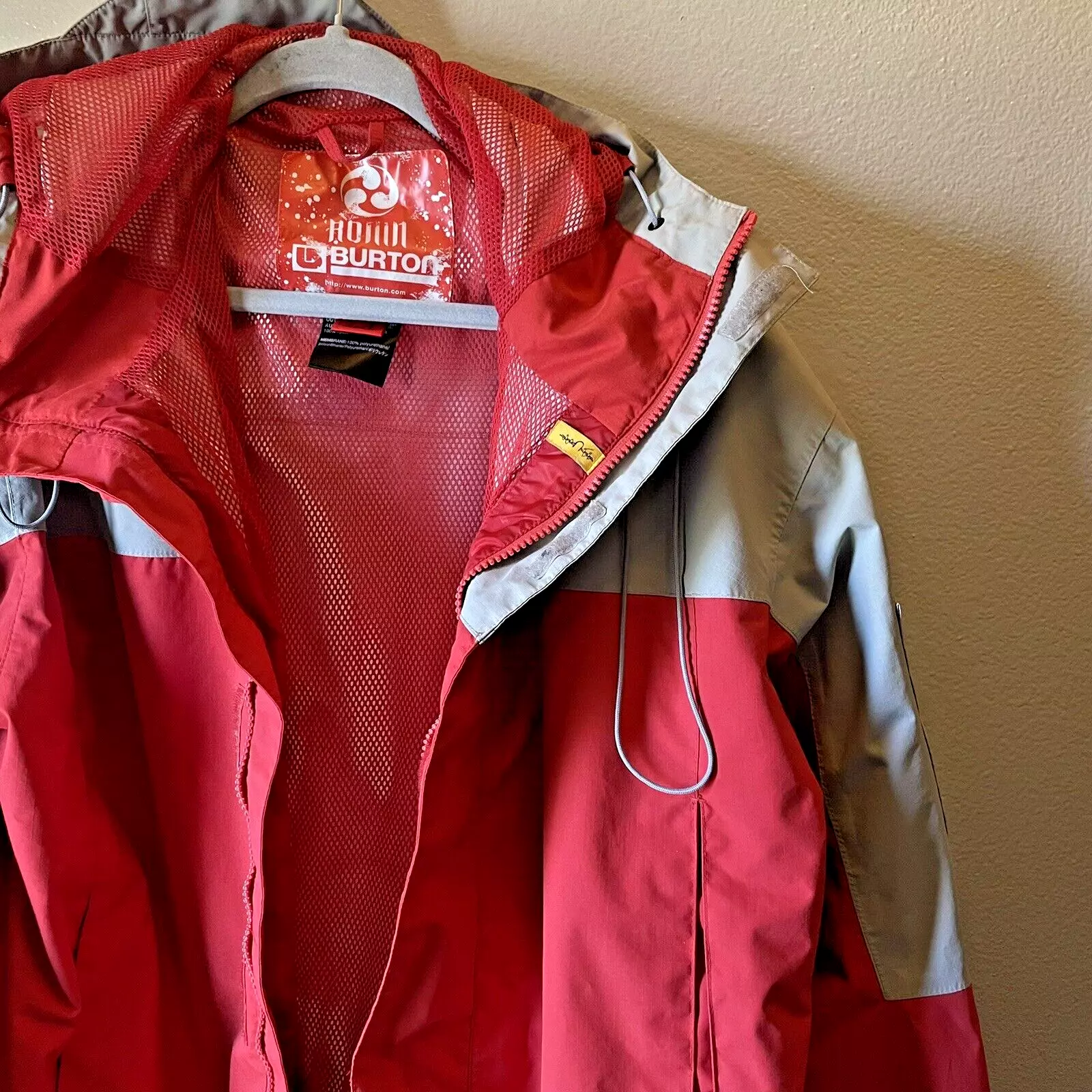 burton colorblock pre-owned jacket