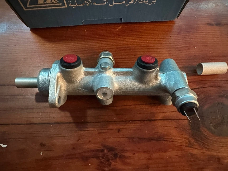 Cilindro de freno maestro ATE Porsche 924 944 94435501101 Foto 4 de 4