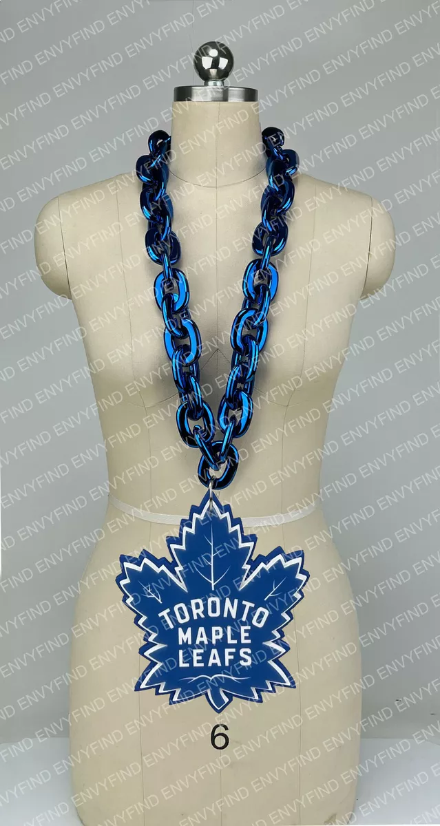 Toronto maple hotsell leaf pendant