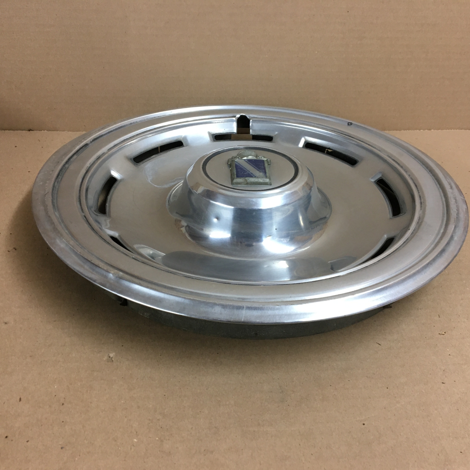 VINTAGE BUICK WHEEL COVER 03 eBay