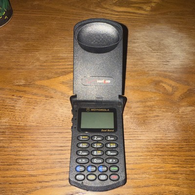 Vintage MOTOROLA StarTAC Cellular Cell Flip Phone. UNTESTED. No