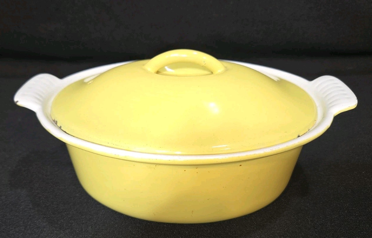 DESCOWARE BELGIUM Yellow Dutch Oven Pot +Lid-Enamel/Cast Iron FE 22