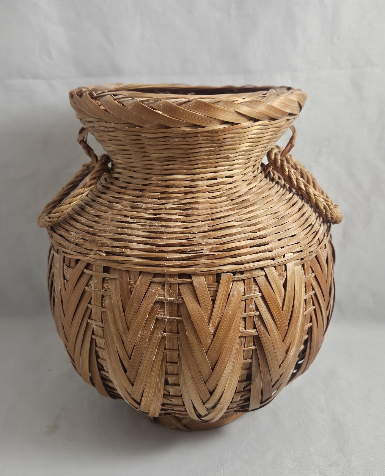 Vintage Japanese Woven Bamboo Ikebana Basket Floral Vase 7 In. Boho