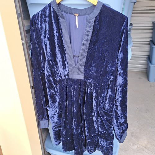 Free People Choose Me Mini Abito Tunica Velluto Blu Scuro Navy Piccolo Cinched - Foto 3 di 11