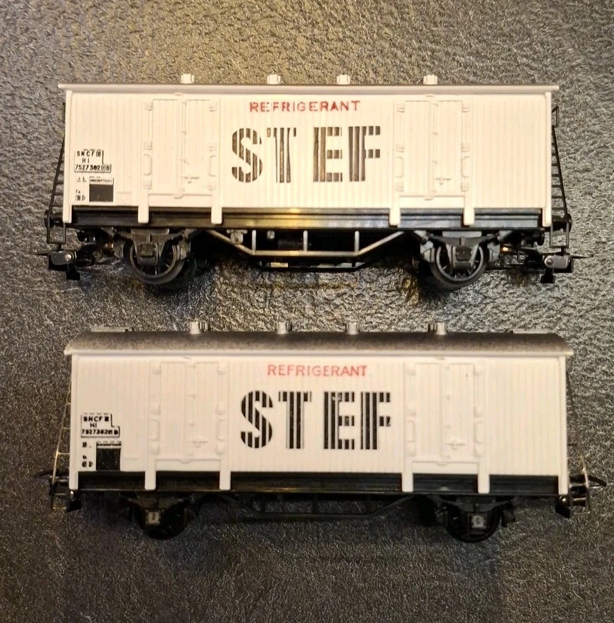 Lot De 2 Wagons Marchandises Hornby - échelle O - Stef - Vin De Bordeaux - Occasion