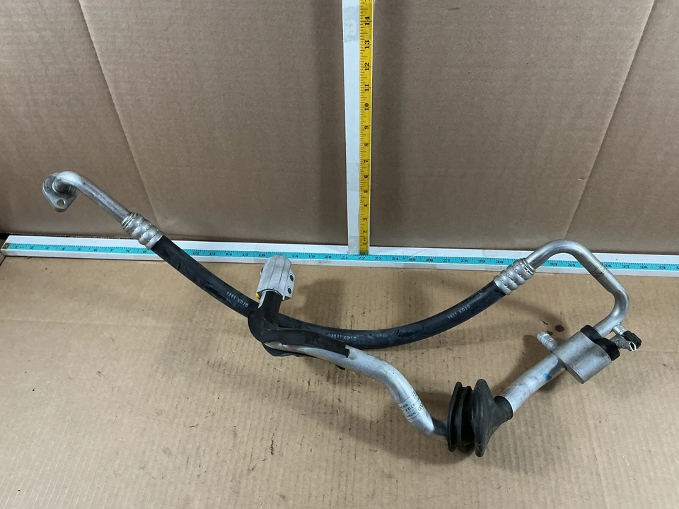 Tubo de manguera de línea de aire acondicionado Audi A5 2009-2016 8K1260712K OEM Foto 4 de 4