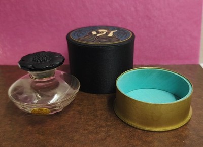 Antiker Flakon Caron Narcisse Noir Baccarat mit Verpackung