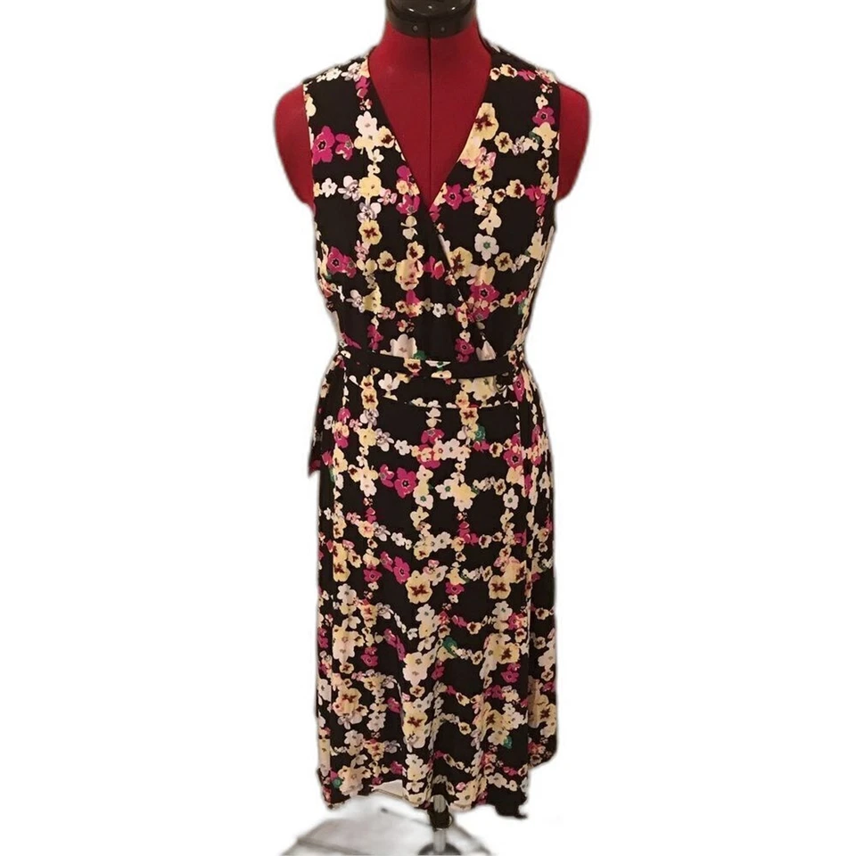 Vestido INC International Concepts para mujer talla mediana estampado vestido envolvente sin mangas Foto 2 de 4