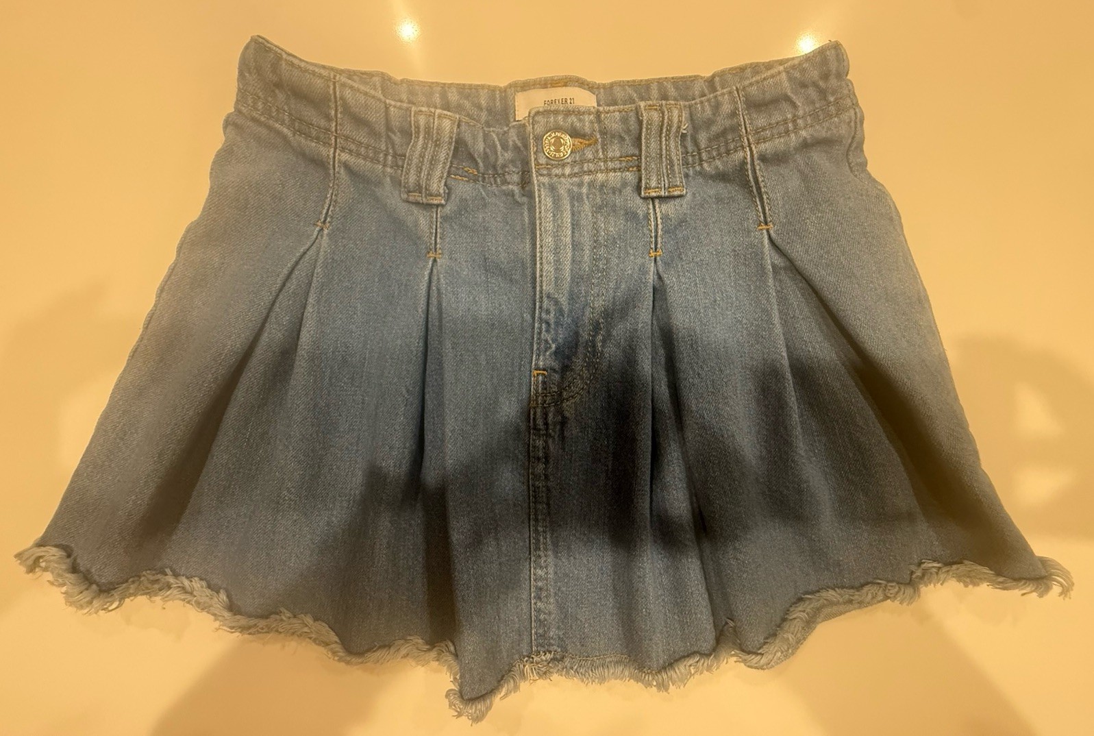 Forever 21 Pleated Denim Mini Skirt Size M Raw Hem Blue High Waist Y2K