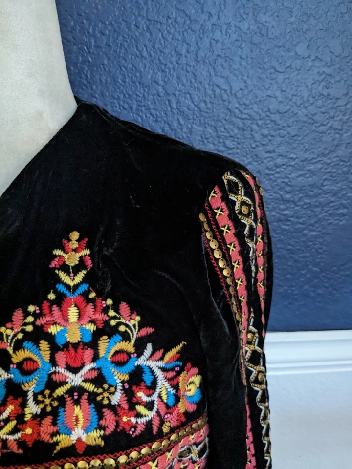 Blazer Zara Negro Terciopelo Boho Palermo Bordado Abierto Blazer Chaqueta Talla Mediana M Foto 4 de 4