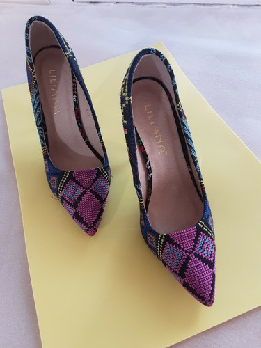 LILIANA #452 Shoes Heels Women Sz 7 Geometric Fabric Tapestry Preowned - Picture 2 of 12