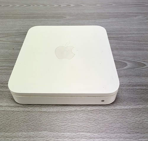 Apple A1354 Airport Extreme WiFi Base Station Wireless Router With Cord - Picture 2 of 4