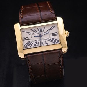 Cartier divan Tank XL 18 Carats Gold 