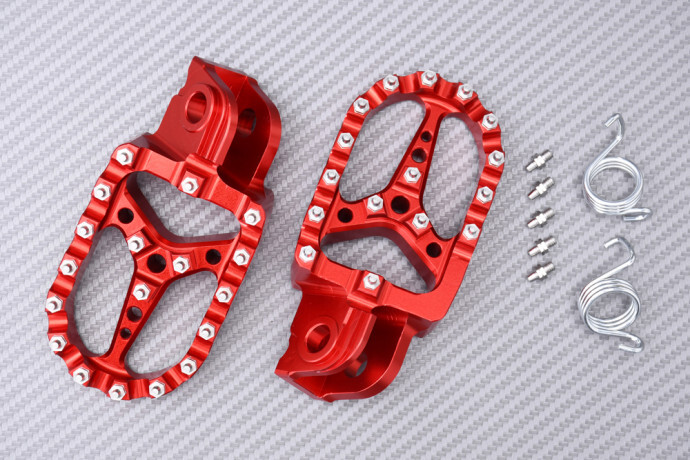 Repose-pieds alu rouge pour KTM SX 250 : la performance tout-terrain haut de gamme