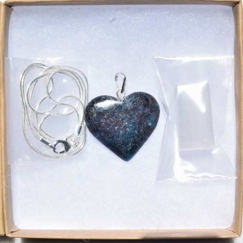 CHARGED Himalayan Blue KyaniteRuby Heart Pendant + Heart Charger - Picture 10 of 11