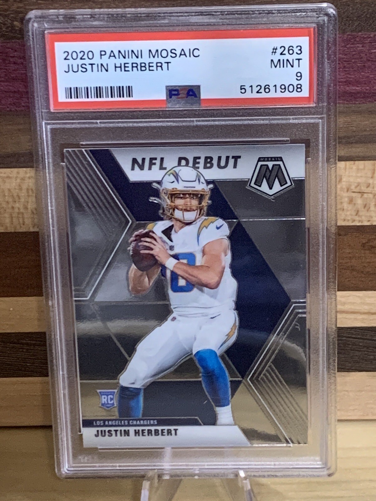 🔥🏈 2020 Panini Mosaic JUSTIN HERBERT Debut Rookie RC PSA 9 Mint Chargers 📈🔥