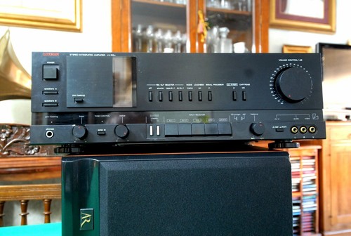 LUXMAN - LV 103u AMPLIFIER  INTEGRATO  VALVOLARE. - Foto 1 di 12