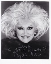 Phyllis Diller  Originalautogramm auf Gro&szlig;foto