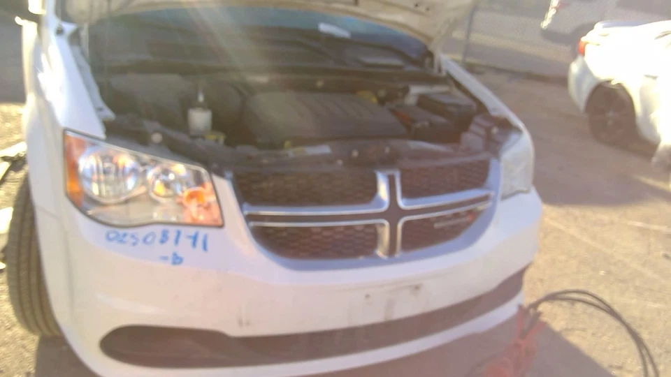 Alternator Fits 11-20 CARAVAN 5242331 - Image 3 of 4