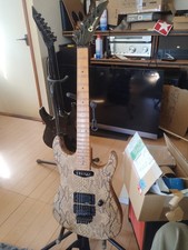 Charvel Chitarra elettrica modello in rilievo Floyd Rose Tremolo rara FRT-4