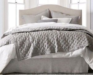 Pottery Barn Linen Beige QUEEN Bed Skirt 15 in. Drop Pleats Cottage Farmhouse