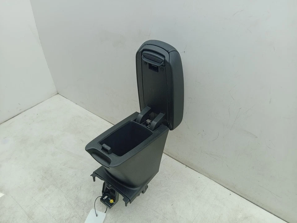 VAUXHALL CORSA ARMREST CENTRE CONSOLE 9830208680 F 2019 - 2025 - Image 2 of 4