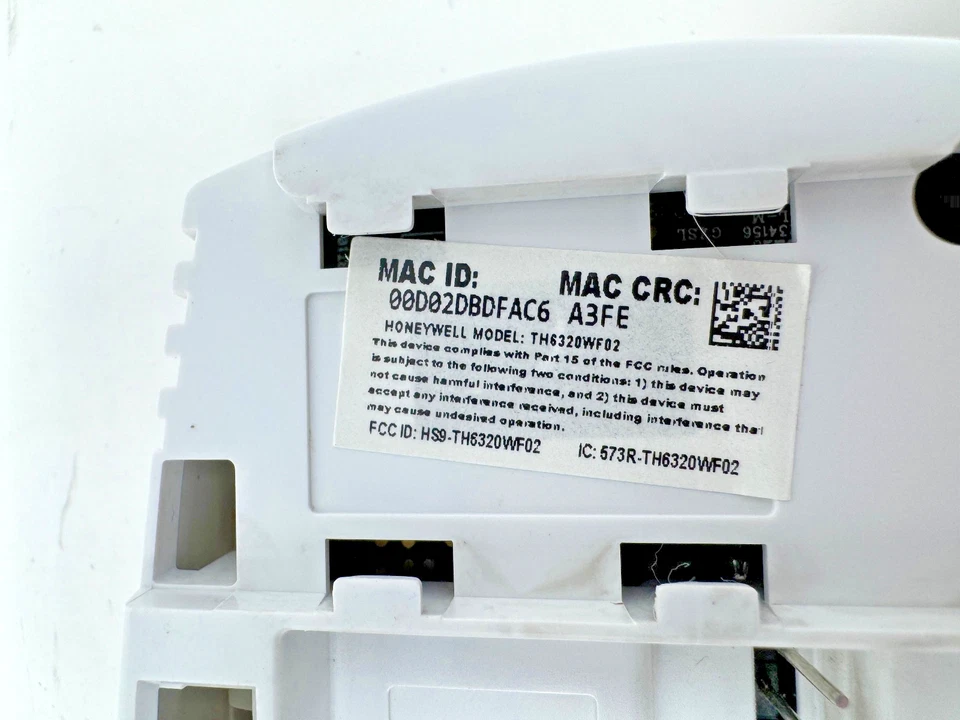 Honeywell Wi-Fi FocusPRO 6000 7-Day Programmable Wired Thermostat TH6320WF1005 - Image 2 of 4