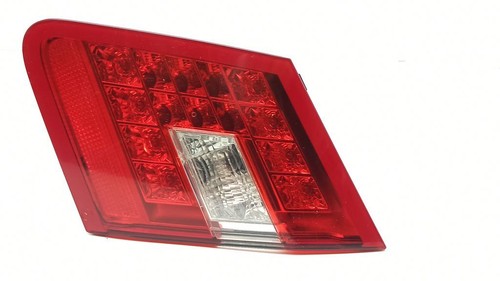 Mercedes-Benz E W212 2013 Rechte Heckklappe Rückleuchten PUM46967