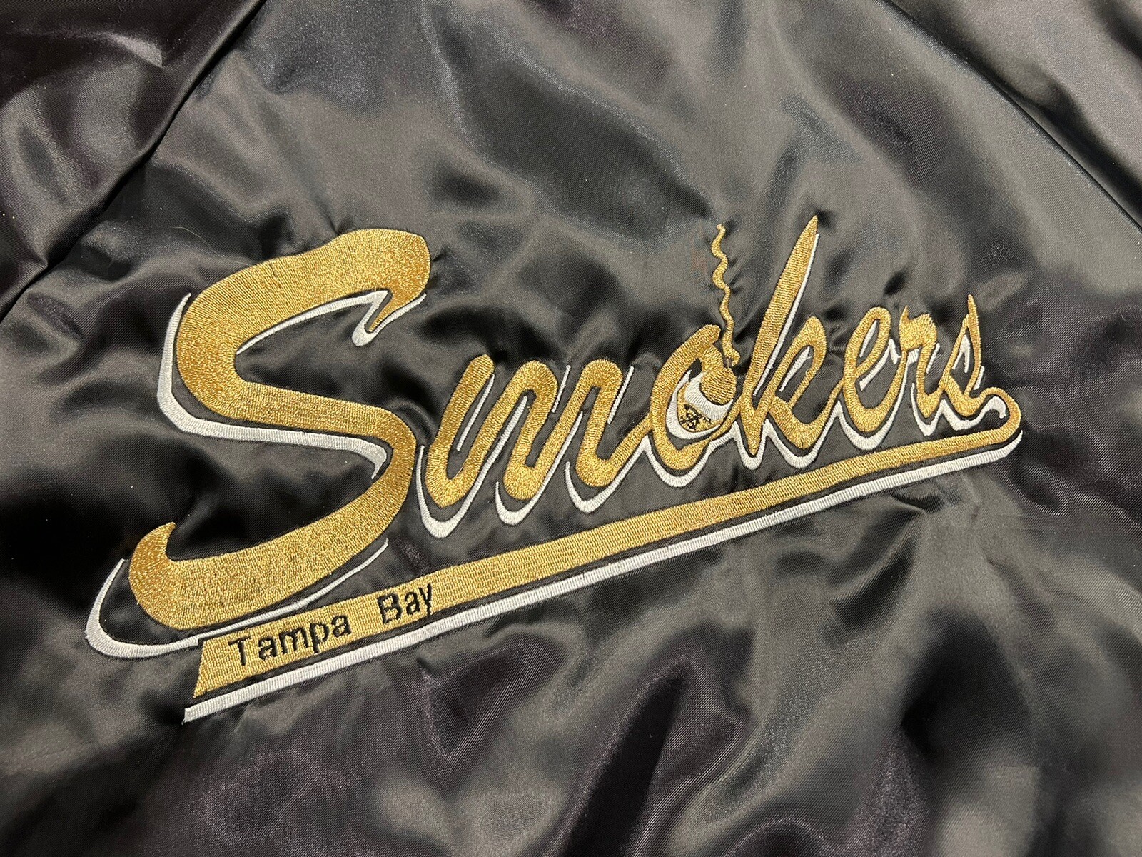 TAMPA BAY Rays SMOKERS MENS L SATIN MENS SOFTBALL BASEBALL Embroidered