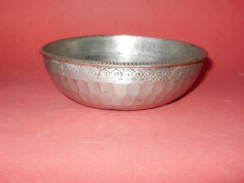 Taza/tazón de cobre estañado mágico artesanal adornado árabe/otomano del siglo XVIII - Imagen 10 de 24