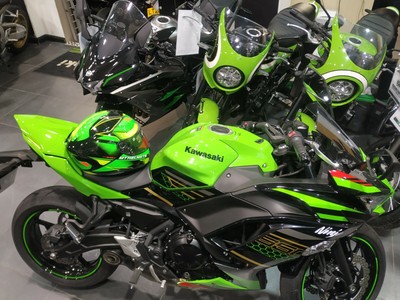 2021 ZX-10R ZX-6R NINJA 400 KAWASAKI 