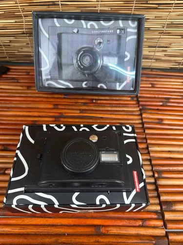 Lomography Lomo Instant Camera in Black NEW