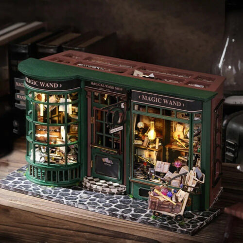 DIY Harry Potter Magic Wand Shop House with Case Book Nook Kit 3D Wooden Model - Foto 2 di 19