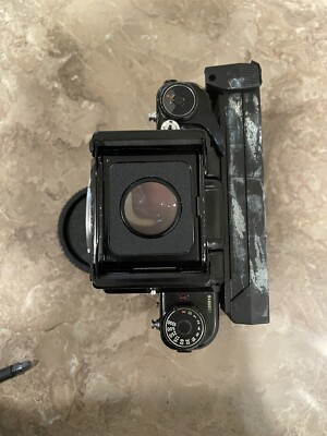 Asahi Pentax 6x7 Film Camera with Pentax Proback & Waist Asahi Pentax 6x7 Film Camera with Pentax Proback & Waist