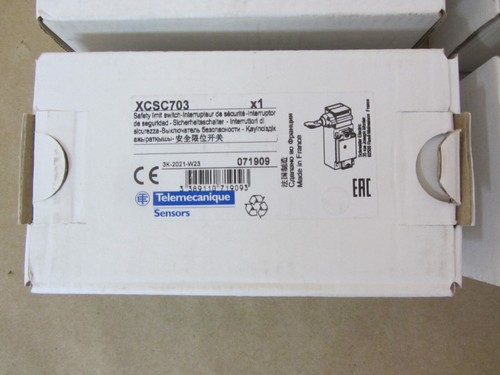 Interruptor de límite de seguridad Telemecanique XCSC703 - Imagen 15 de 16