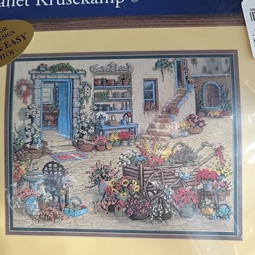 Candamar Designs 51126 Courtyard flower shop Janet Krusekamp 14x11" Opened - Picture 4 of 8